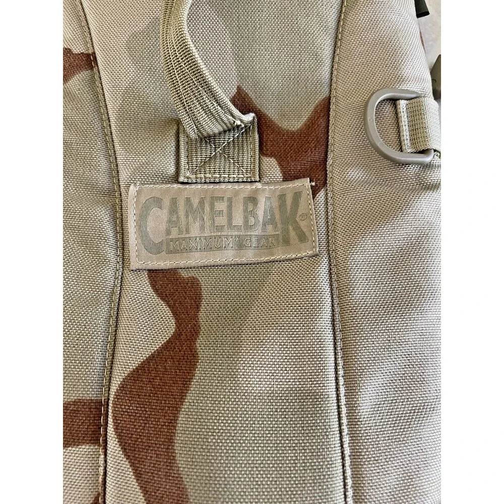 CAMELNAK 3Litters(100oz) of water Hiking Desert Camouflage Pattern USA
